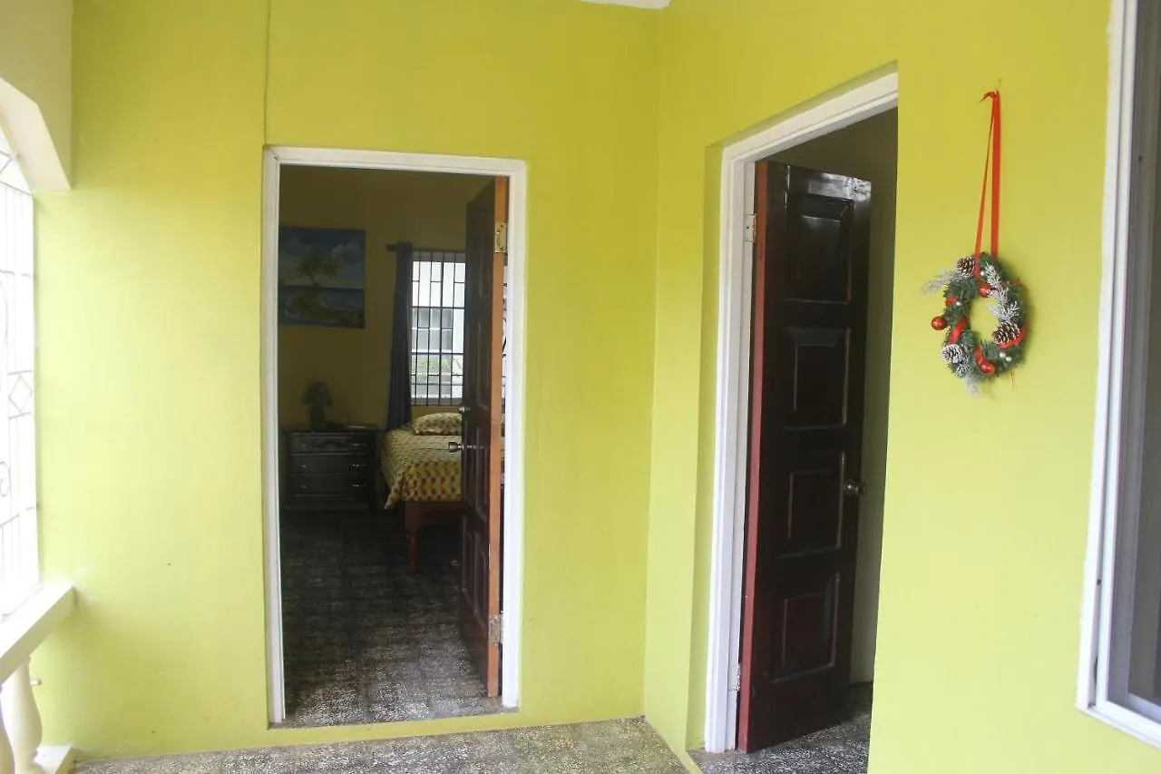 Bed and Breakfast Ritashomeawayfromhome Ότσο Ρίος